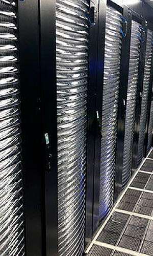 Rack para servidor 24U Rack para servidor 24U