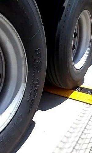 Sistema dilacerador de pneus Sistema dilacerador de pneus